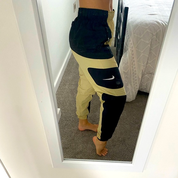 Nike Track Pants - Picture 1 of 5
